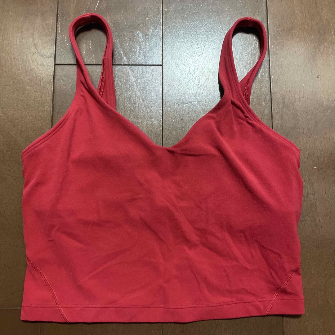 lululemon(ルルレモン)のlululemon ルルレモン アラインタンク 4 レッド スポーツ/アウトドアのトレーニング/エクササイズ(ヨガ)の商品写真