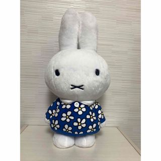 ミッフィー(miffy)のミッフィー　ぬいぐるみ　特大　おたんじょうび(ぬいぐるみ)