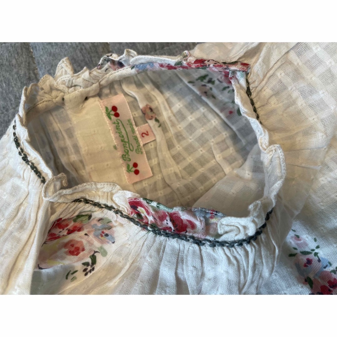 Bonpoint(ボンポワン)のボンポワン　インド綿　ワンピース　花柄　2a 90 刺繍 キッズ/ベビー/マタニティのキッズ服女の子用(90cm~)(ワンピース)の商品写真
