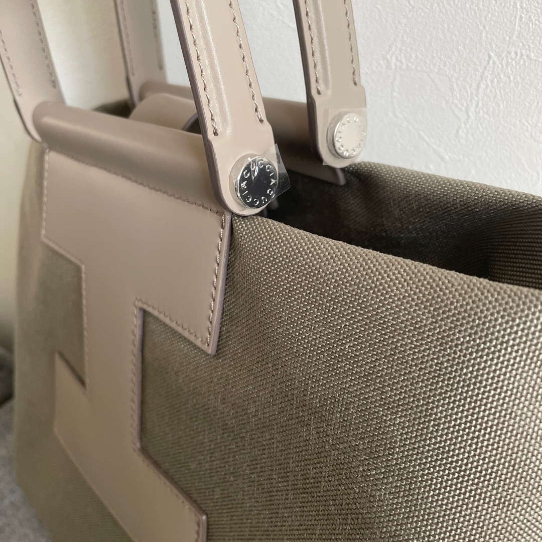 IACUCCI - イアクッチ ソルベットM CORDURA/RUGA グレージュの通販 by