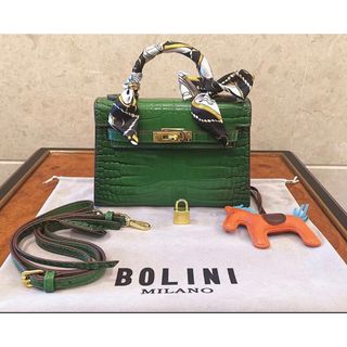 ボリーニ バッグの通販 13点 | BOLLINIのレディースを買うならラクマ