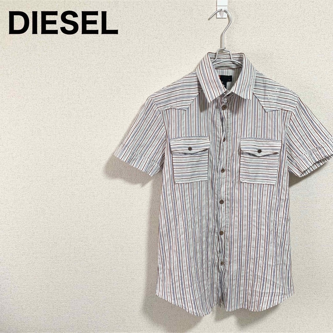 DIESEL(ディーゼル)のDIESEL 半袖シャツ メンズM 白 グレー ストライプ メンズのトップス(シャツ)の商品写真