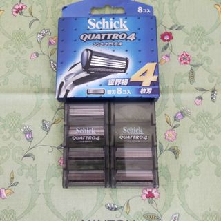 シック(Schick)のシッククアトロ4枚刃(メンズシェーバー)