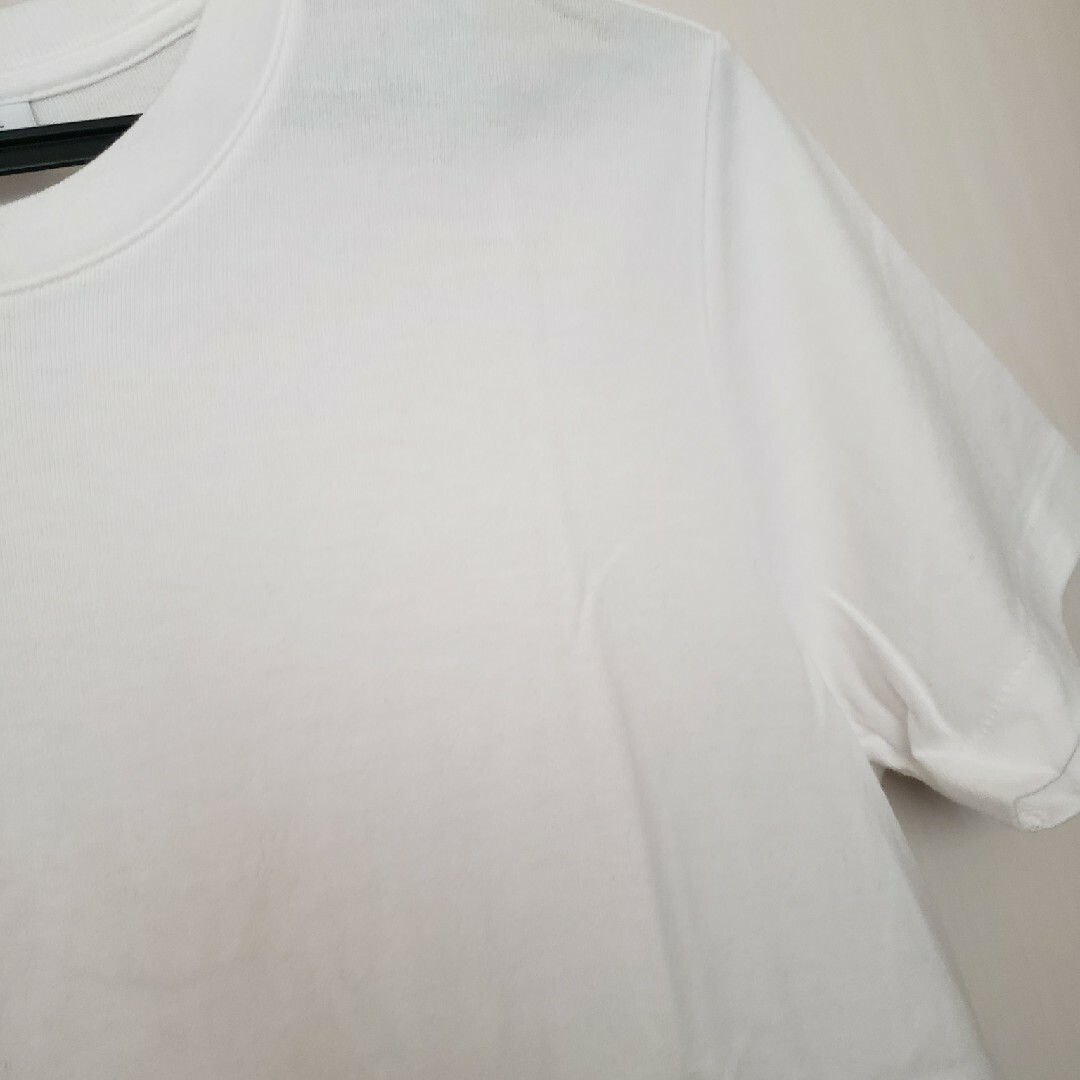 UNIQLO(ユニクロ)のUNIQLO　Tシャツ レディースのトップス(Tシャツ(半袖/袖なし))の商品写真