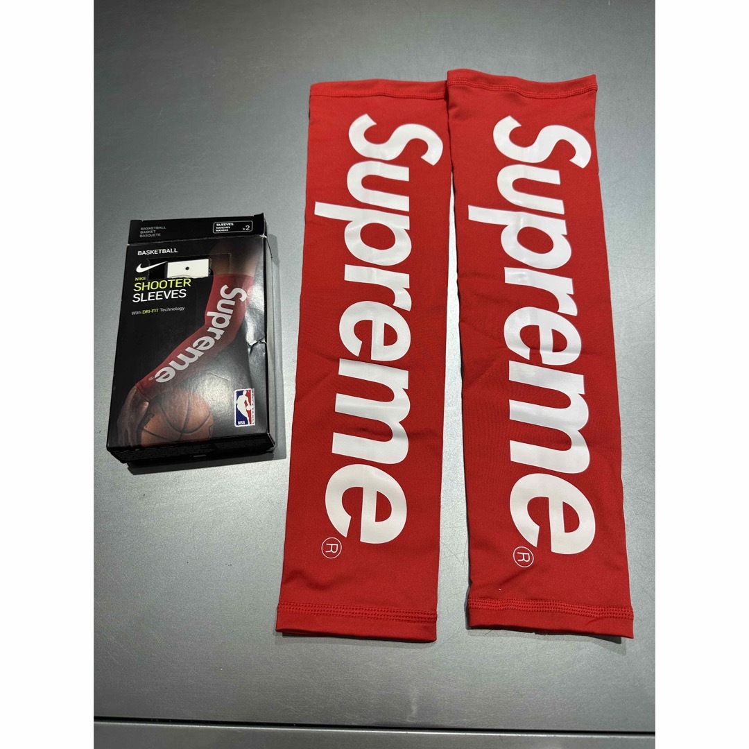 17AW Supreme shooting sleeve 赤 - violinista.mx