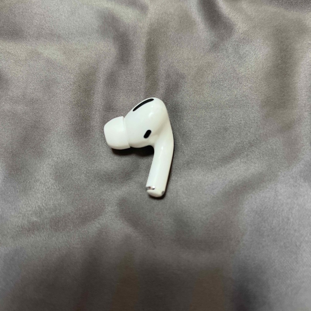 正規品 AirPods pro エアーポッズプロ 右耳 A2083