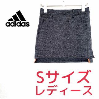 アディダス(adidas)のアディダスゴルフ スカート　インナー付　総柄 グレー　レディースゴルフウェア(ウエア)