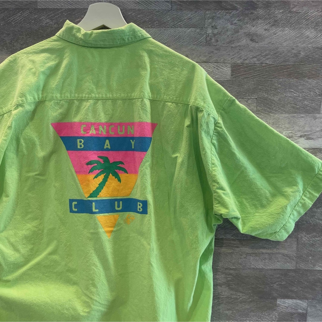 【 XL サイズ 】キューバシャツ ロゴ　半袖シャツ メンズのトップス(シャツ)の商品写真