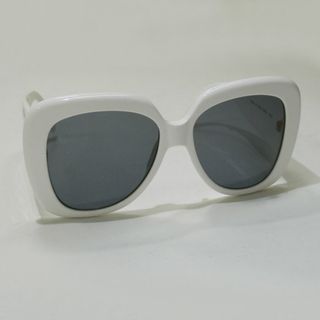 CHANEL - CHANEL ココマーク サングラス ホワイト ゴールド CHANEL - CHANEL ココマーク サングラス ホワイト ゴールド