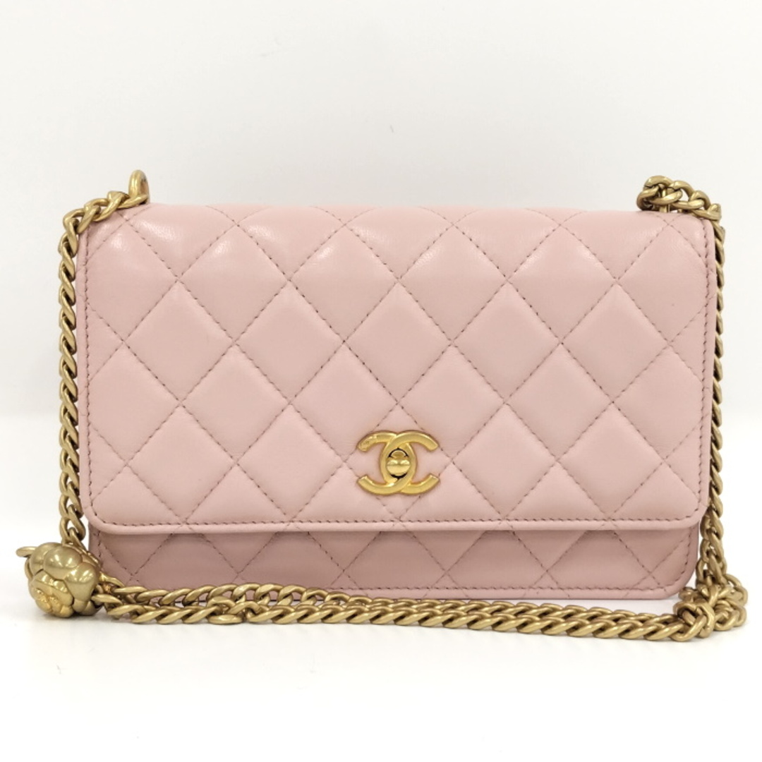 CHANEL - CHANEL マトラッセ カメリア チェーンウォレット 長財布