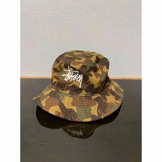 ステューシー(STUSSY)のstussy 迷彩バケットハット(ハット)