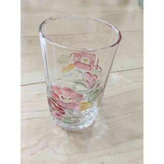 新品未使用　昭和レトロ　花柄グラス(グラス/カップ)