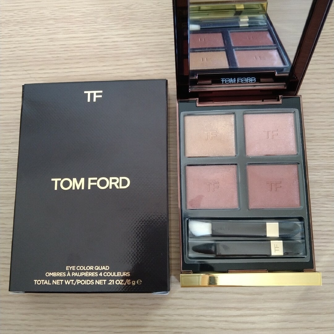 TOM FORD BEAUTY(トムフォードビューティ)の【専用】トムフォード　アイカラークォード　40Ａ ゴールデンアワー コスメ/美容のベースメイク/化粧品(アイシャドウ)の商品写真