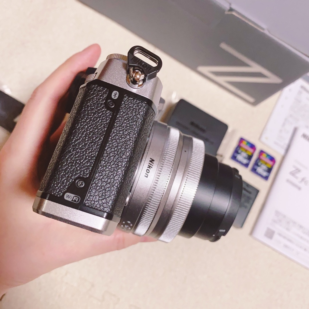 Nikon(ニコン)の鯖の味噌煮缶様専用◇ ニコン Z fc 16-50 VR SLレンズキット  スマホ/家電/カメラのカメラ(ミラーレス一眼)の商品写真