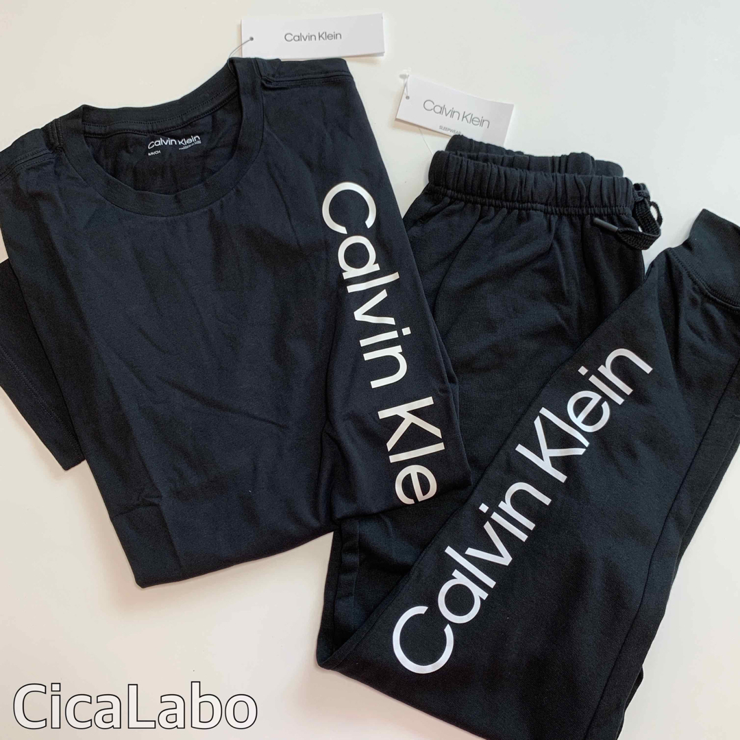 Calvin Kleinセットアップ、Tシャツ
