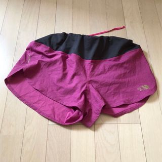 ザノースフェイス(THE NORTH FACE)の今週末迄　新品　未使用　the north face sports pants(ショートパンツ)