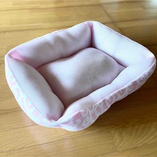 もこもこ メッシュ生地 ペットベッド 角型 ピンク 唐草模様 猫 犬(猫)