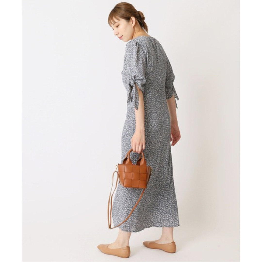 U by SPICK&SPAN(ユーバイスピックアンドスパン)のU by SPICK&SPAN  フラワーマキシワンピース　サイズ38 美品 レディースのワンピース(ロングワンピース/マキシワンピース)の商品写真