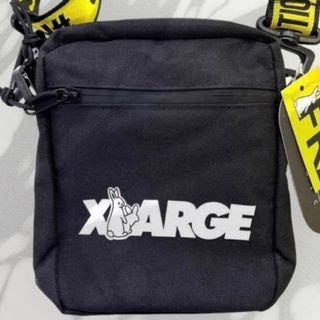 エクストララージ(XLARGE)のXLARGE ショルダーバック　黒　ミニショルダー(ショルダーバッグ)