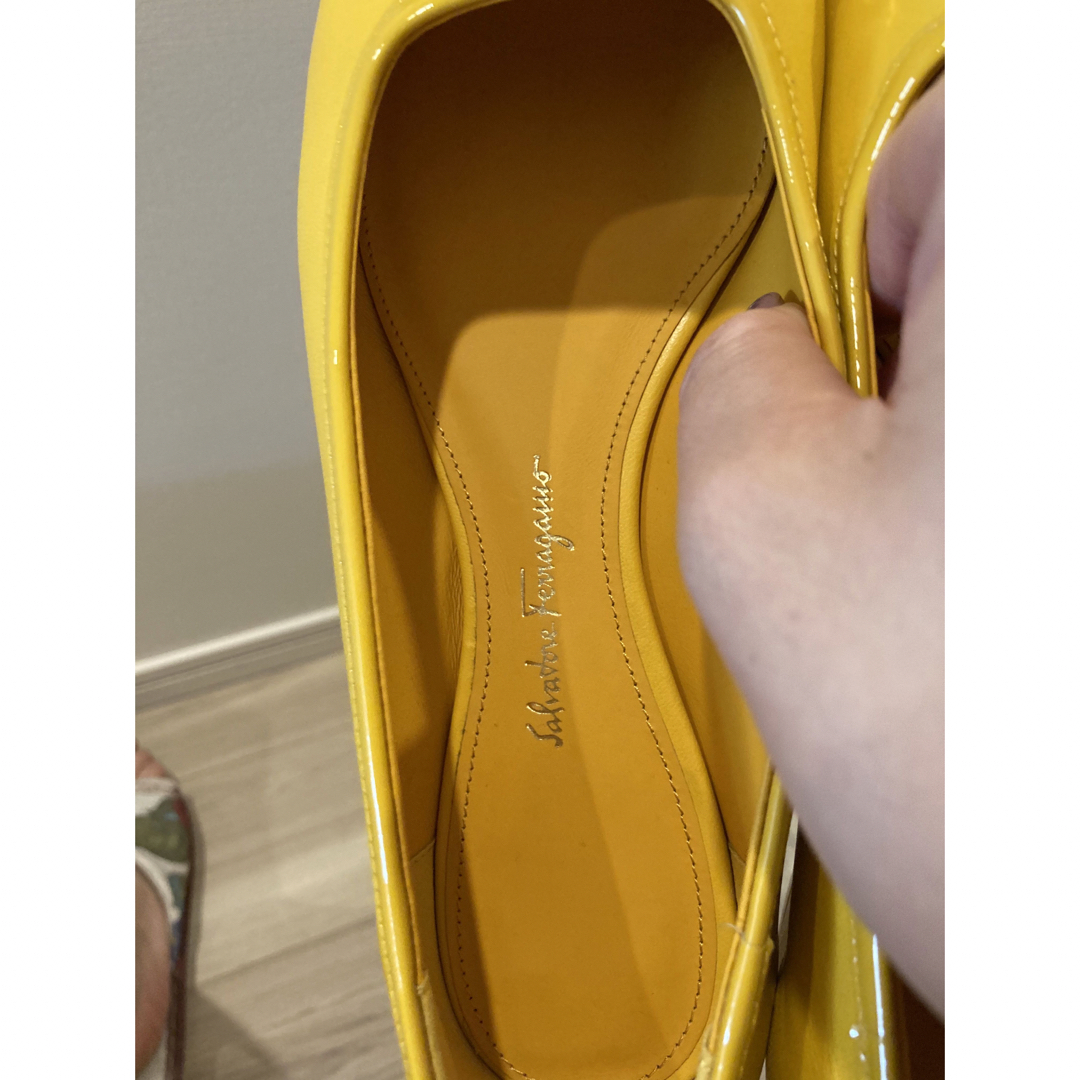 Ferragamo(フェラガモ)のGW限定セールFerragamo正規新品パンプス36.5cm レディースの靴/シューズ(ハイヒール/パンプス)の商品写真