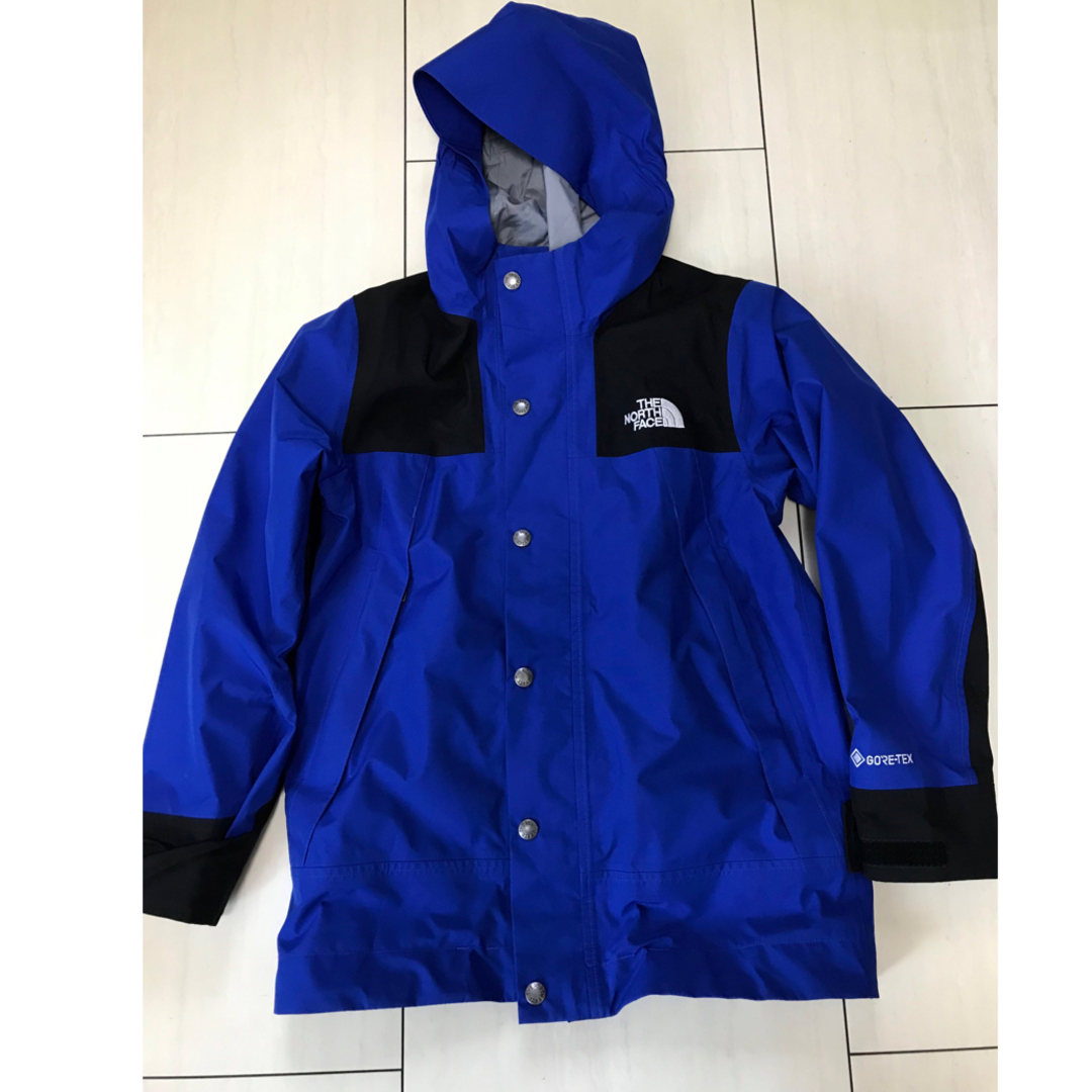 THE NORTH FACE(ザノースフェイス)の美品ノースフェイスマウンテンジャケット140 キッズ/ベビー/マタニティのキッズ服男の子用(90cm~)(ジャケット/上着)の商品写真