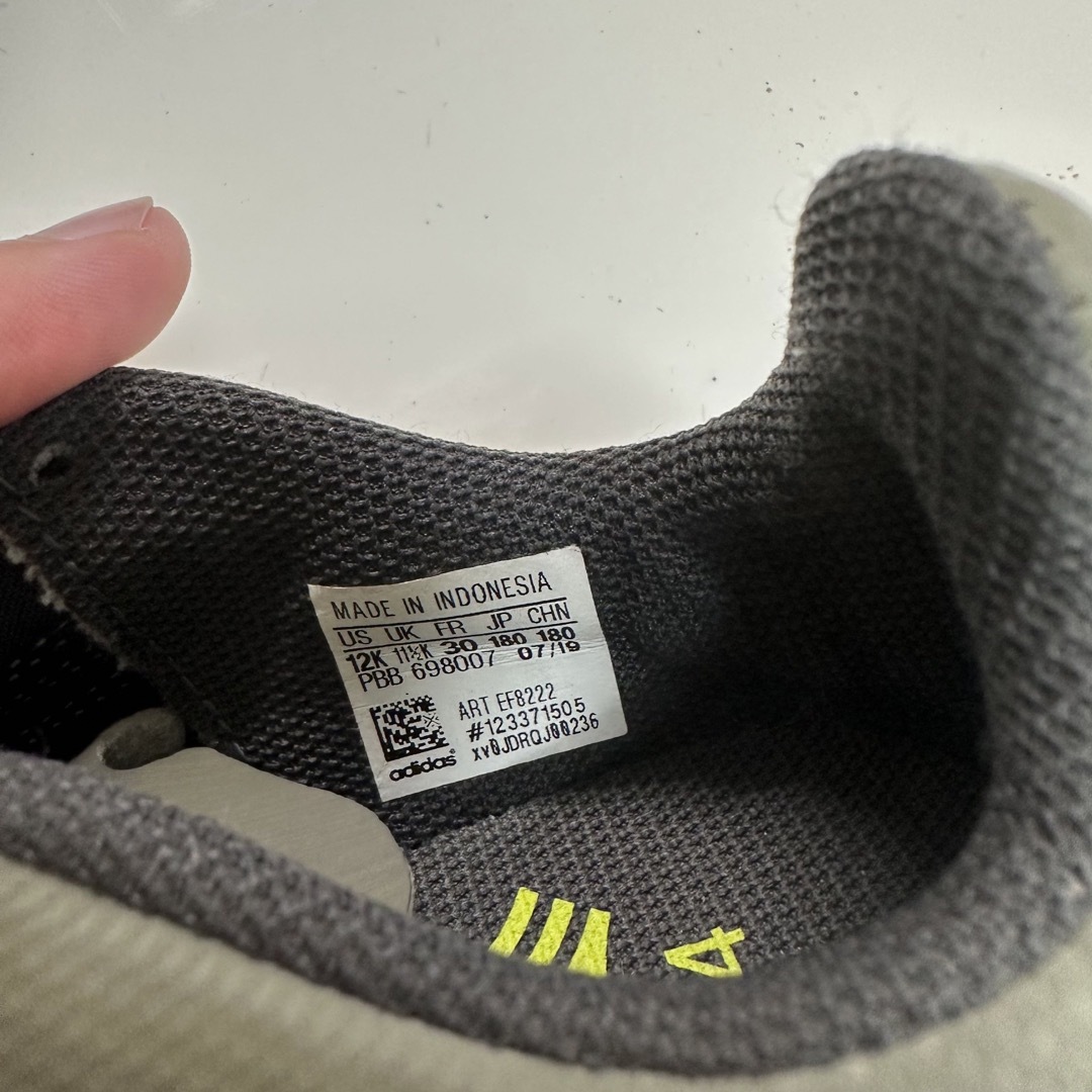 adidas(アディダス)のadidas アディダス　18cm  スニーカー サッカー キッズ/ベビー/マタニティのキッズ靴/シューズ(15cm~)(スニーカー)の商品写真