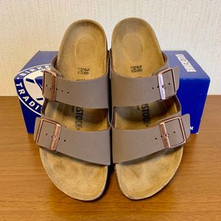 ビルケンシュトック(BIRKENSTOCK)のビルケンシュトック アリゾナ ビルコフロー ヌバック モカ ナロー 24.5cm(サンダル)