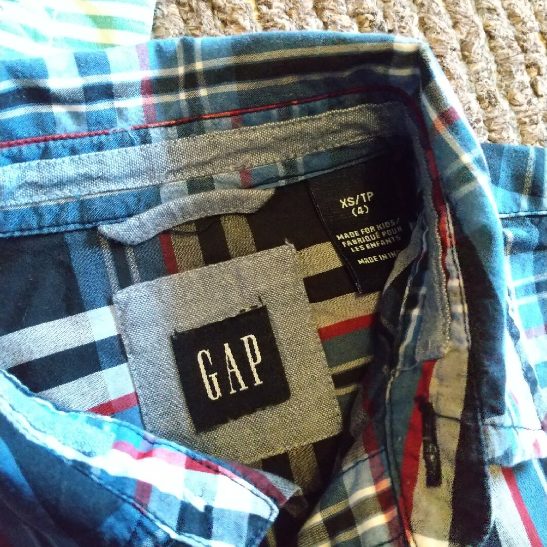 GAP(ギャップ)の130/シャツ2枚セット/Gap, ME&CITY キッズ/ベビー/マタニティのキッズ服男の子用(90cm~)(Tシャツ/カットソー)の商品写真