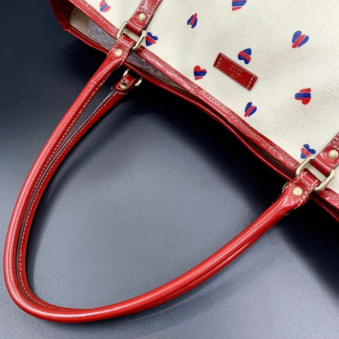 Gucci(グッチ)の希少✨　グッチ　トートバッグ　バレンタイン限定　レディース　ハートロゴ GG柄 レディースのバッグ(トートバッグ)の商品写真