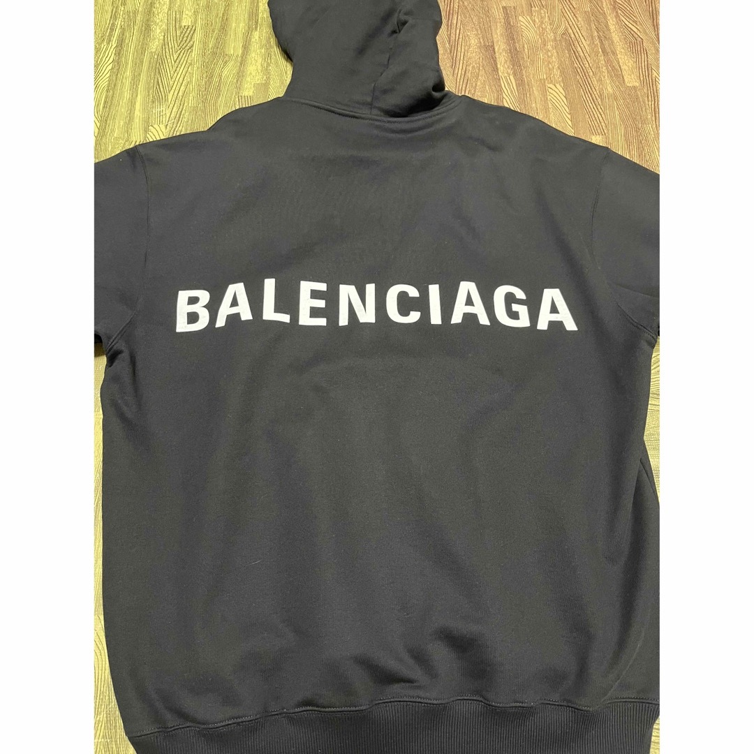 Balenciaga(バレンシアガ)の【超美品】バレンシアガ　オーバーサイズロゴパーカー メンズのトップス(パーカー)の商品写真