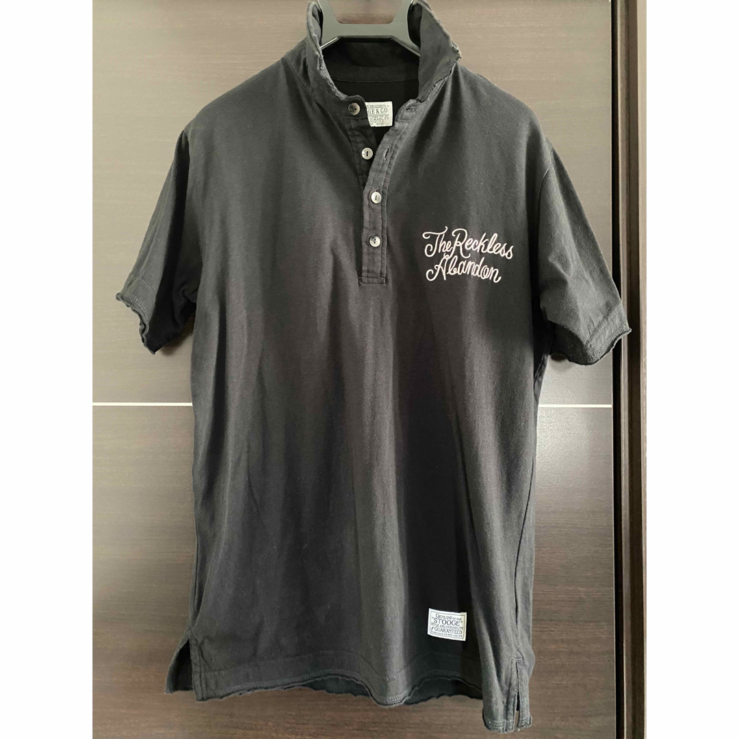 AZUL by moussy(アズールバイマウジー)のアズール 半袖ポロシャツ ブラック メンズのトップス(ポロシャツ)の商品写真