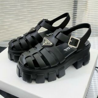 注目の 人気☆PRADAサンダル ハイヒール/パンプス レディース 美品