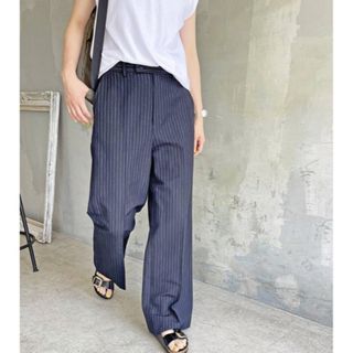 スピックアンドスパン(Spick & Span)のspick&span ストレートパンツ　スラックス(カジュアルパンツ)