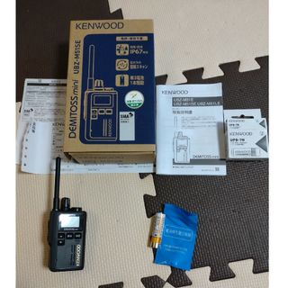 ケンウッド(KENWOOD)の(ケンウッド) デミトスミニ UBZ-M51SE 充電池UPB-7Nセット(アマチュア無線)