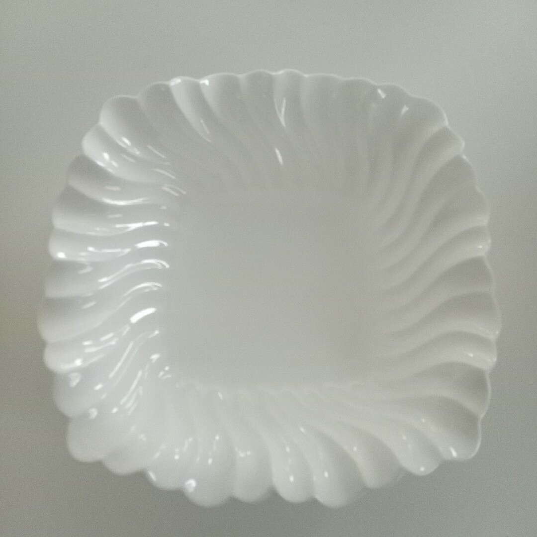 NIKKO*Fine Bone China*お皿*角皿*ホワイトエレガンスの通販 NIKKO*Fine Bone China*お皿*角皿*ホワイトエレガンスの通販