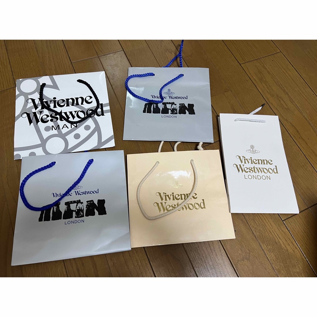 Vivienne Westwood(ヴィヴィアンウエストウッド)のヴィヴィアンウエストウッド　ショッパー　空箱　巾着 レディースのバッグ(ショップ袋)の商品写真