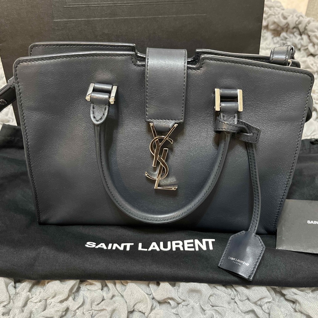 SAINT LAURENT ベイビーカバス　ダークネイビーブランドロゴバッグ