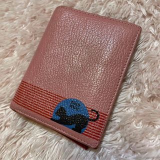 MIUMIU 二つ折り財布 ピンク 本革 猫 - 折り財布