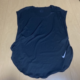 ナイキ(NIKE)のa825【ナイキ】レディース　スリーブシャツ　スポーツウェア　ブラック　S(Tシャツ(半袖/袖なし))