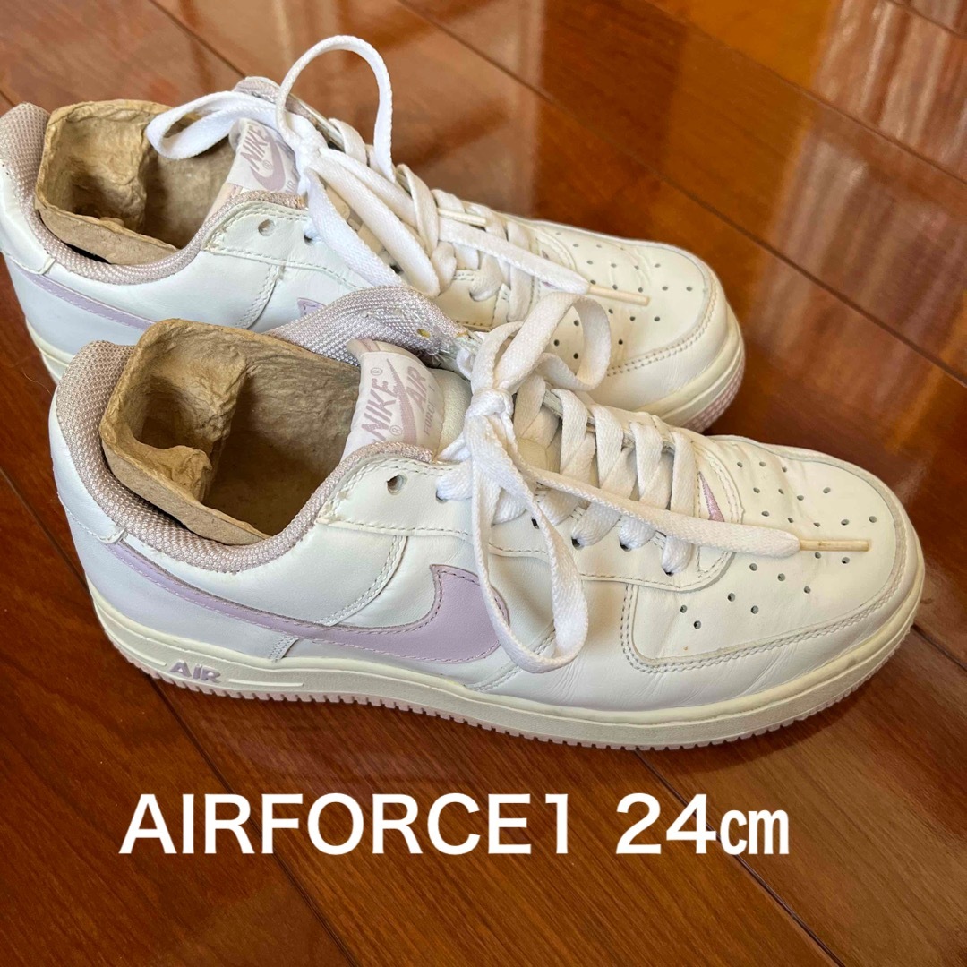 NIKE(ナイキ)のNIKE WMNSAIRFORCE1 レディースの靴/シューズ(スニーカー)の商品写真