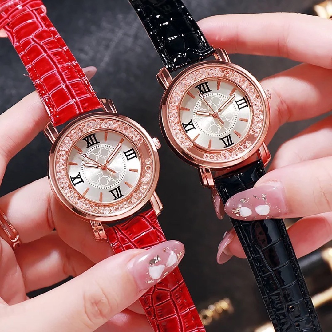 新品 レディース腕時計  ローマ数字　丸いスワロフスキー　キラキラ［レッド］   レディースのファッション小物(腕時計)の商品写真