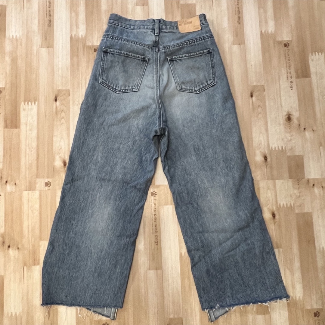 L'Appartement DEUXIEME CLASSE(アパルトモンドゥーズィエムクラス)のアパルトモン購入cropped wide denim デニム レディースのパンツ(デニム/ジーンズ)の商品写真