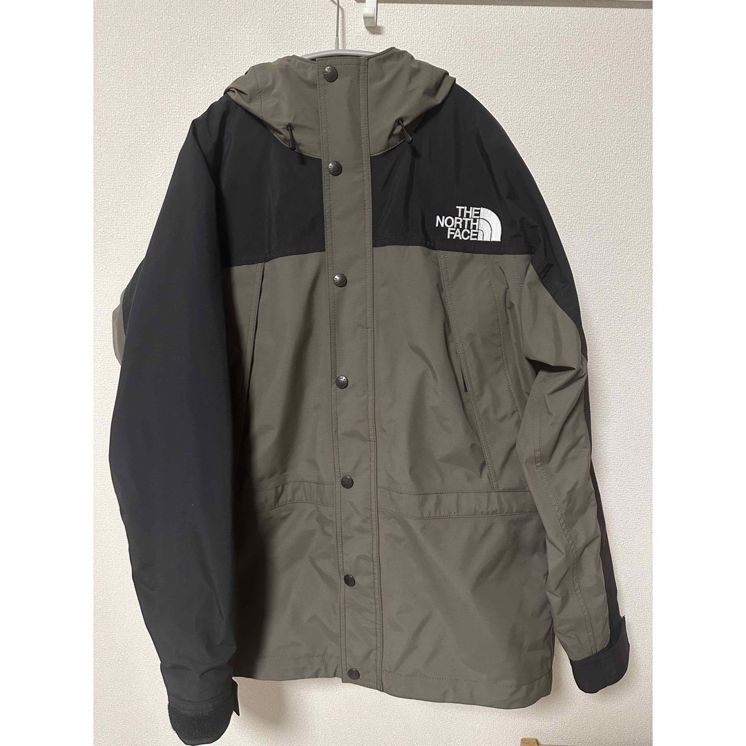 THE NORTH FACE Mountain Light Jacket