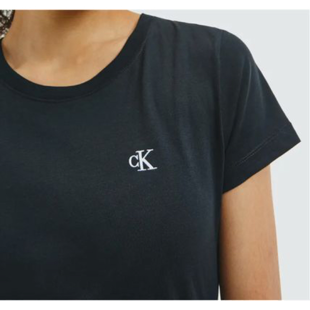 Calvin Klein(カルバンクライン)のXSサイズ Calvin KleinオーガニックコットンTシャツ レディースのトップス(Tシャツ(半袖/袖なし))の商品写真