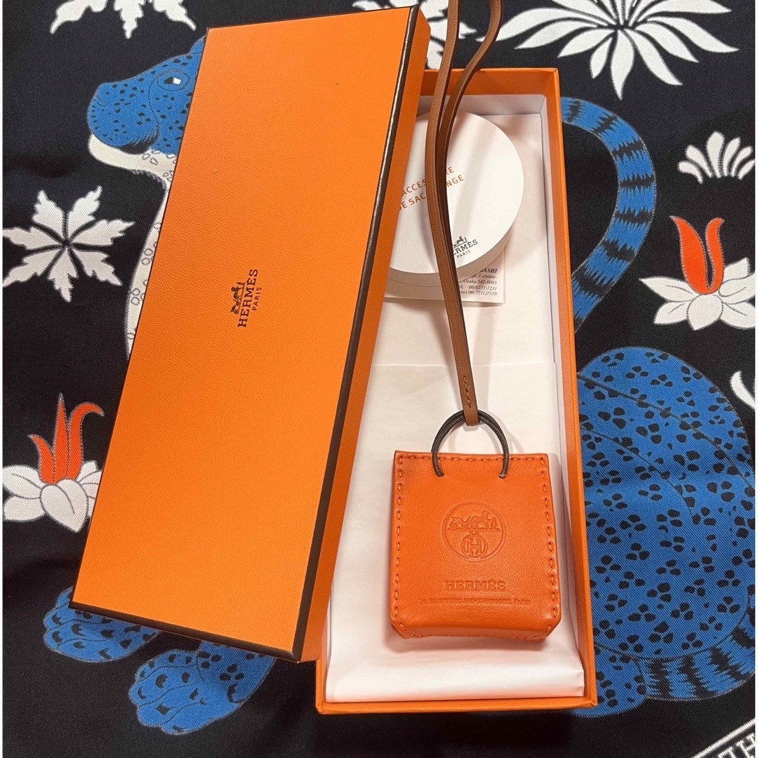 HERMES チャーム サック オランジュ