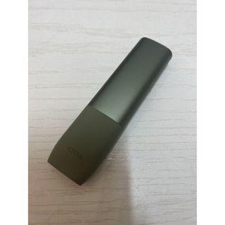 アイコス(IQOS)のiQOSイルマワン　２回のみ使用　ほぼ新品(純正シリコンケース付き)(タバコグッズ)