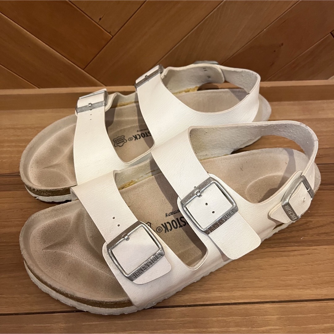 BIRKENSTOCK(ビルケンシュトック)のビルケンシュトック 白　サンダル 42 メンズ メンズの靴/シューズ(サンダル)の商品写真