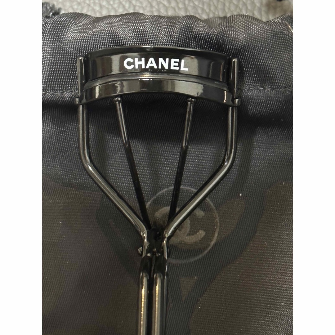 CHANEL(シャネル)の【美品】CHANEL シャネル　アイラッシュビューラー コスメ/美容のメイク道具/ケアグッズ(ビューラー・カーラー)の商品写真