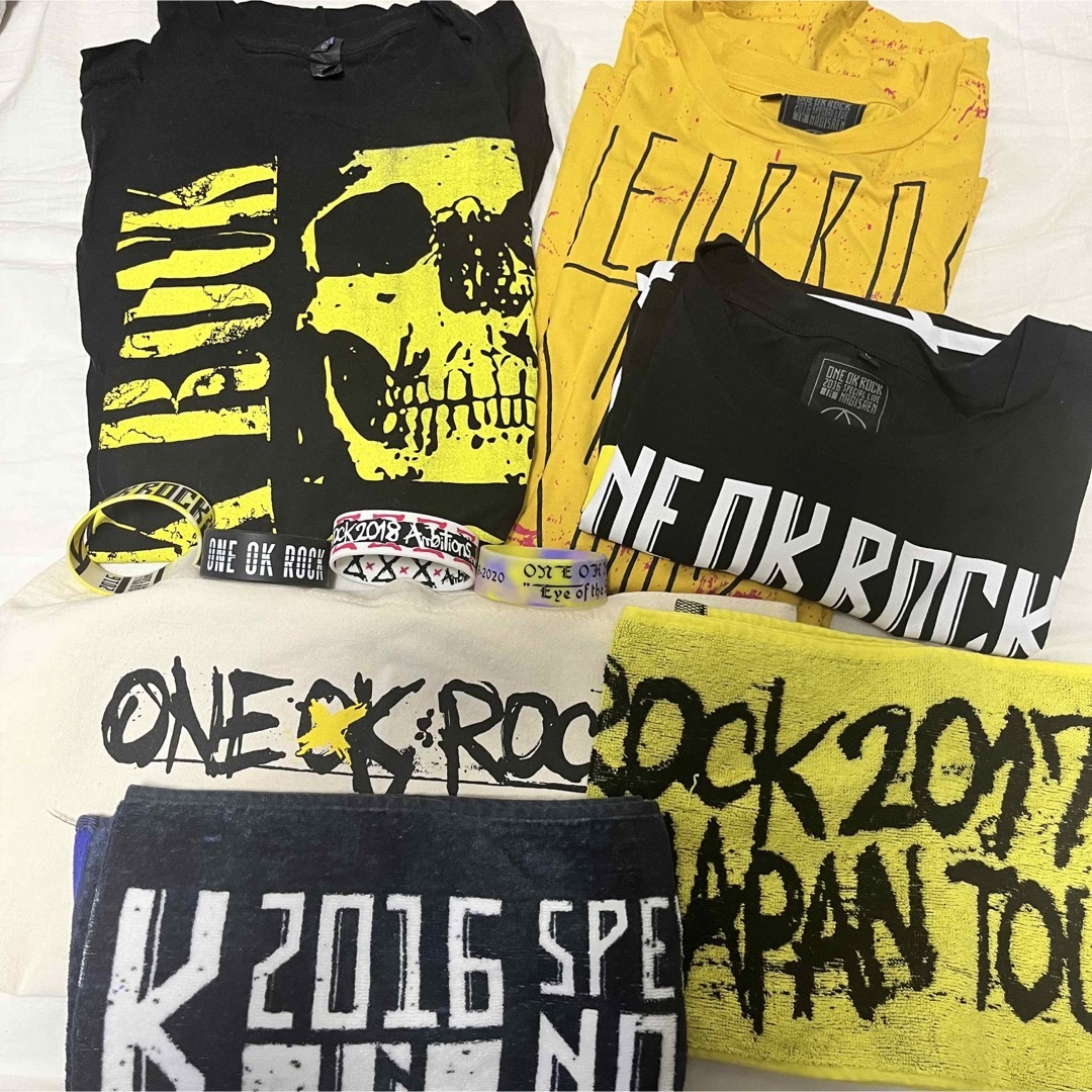 ONE OK ROCK 10点セット[バラ売不可] エンタメ/ホビーのタレントグッズ(ミュージシャン)の商品写真