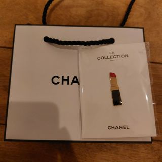 シャネル(CHANEL)の【新品】CHANEL ノベルティ リップスティックピンバッチ(ノベルティグッズ)